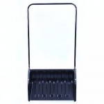 Движок-скрепер для снега пластм. 700*465 с алюм. планкой ЛАВИНА