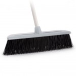 Щетка для пола уличная с/черенком 38см жесткая М6461